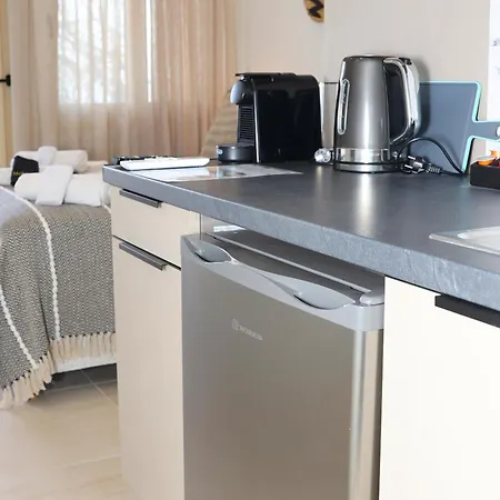 Ocean View Studios And Luxury Rooms Πλωμάρι Εξωτερικό φωτογραφία