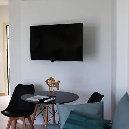 Ocean View Studios And Luxury Rooms Πλωμάρι Εξωτερικό φωτογραφία